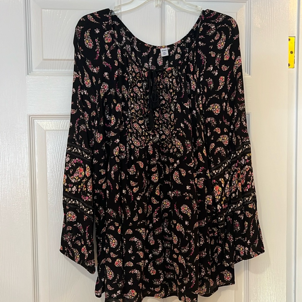Old Navy blouse